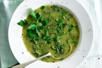 Крем супа от броколи и кейл