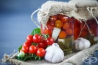 Мариновани чери домати с чесън
