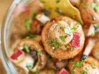 Мариновани гъби с чесън и лук