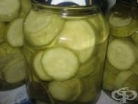 Мариновани тиквички с чесън