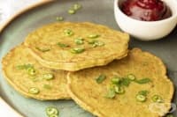 Палачинки от броколи и нахут с пикантен кетчуп