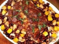 Печени свински ребра в бира с боб, чесън и тиква