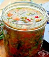 Лют доматен сос с чесън и зелен лук