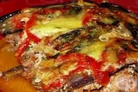 Свински врат с патладжани, домати и заливка