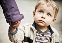 12 признака, които могат да ви помогнат да разпознаете детски похитител