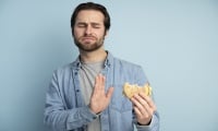 Защо зависимите от алкохол ядат малко и как да подобрят храненето си