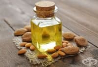 Премахнете млечните корички по главата на бебето с бадемово масло