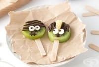 Заменете близалките на детето с плодове на клечка