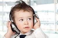 Стимулирайте езиковото развитие на детето с музика