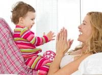 Как да играем с бебето според това на колко месеца е то?