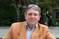 Доц. д-р Илко Георгиев Бакърджиев д.м.