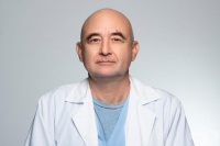 Доц. д-р Едуард Емил Тилкиян, д.м.