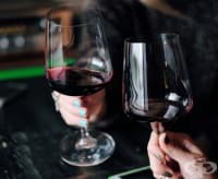 Може ли виното да ви помогне в опитите за отслабване?