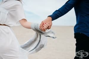 Мъже, срещащи се с много по-възрастни жени, разказват открито (част 1)