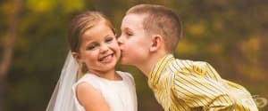 Трогателно! 5-годишно момиче със сърдечно заболяване сбъдна мечтата си да бъде булка