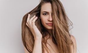 Ежедневните навици, които увреждат косата