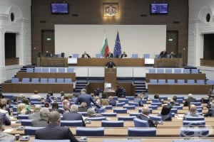 С промени в ЗЗО депутатите изключиха от позитивния списък лекарствата от кръв и плазма
