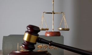 Гръцки съд обезщети мъж, пострадал след ваксинация срещу COVID-19