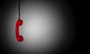 Администрацията на Тръмп закрива горещата линия за ЛГБТ младежи