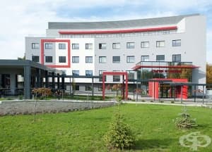 Плевенски кардиохирурзи извършиха иновативна операция на аортна клапа