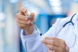 Регистрираха първата руска ваксина срещу пет инфекциозни болести