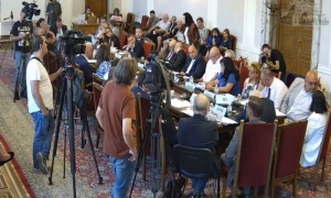 Три законопроекта за заплатите на медиците одобри Комисията по здравеопазване