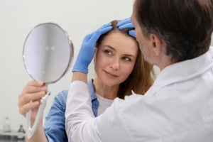 Как се лекува телогенен ефлувиум?