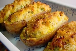 Пълнени печени картофи със сос болонезе и кашкавал