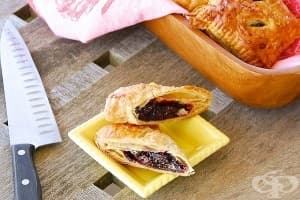 Бутер баница със сушени плодове, орехи и мед