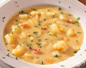 Картофена супа със сирене и масло