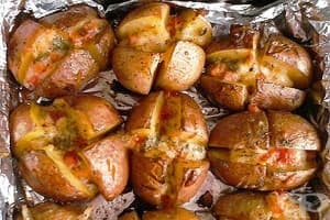 Пълнени картофи с домати и кашкавал