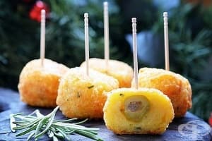 Кашкавалени понички с маслини и розмарин