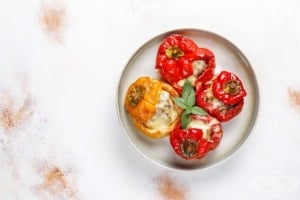 Пълнени сушени чушки с боб и праз лук