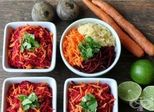 Салата от моркови, ябълки и червено цвекло с лимонов дресинг