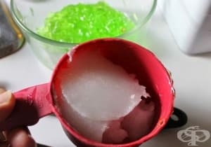 Направете си крем за бръснене от алое, кокос и лавандула