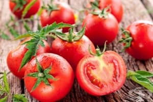 Използвайте английска сол за по-вкусни домати и чушки