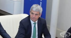 Обезщетението за втората година от майчинството да се повиши с 40 лв. поискаха от КНСБ