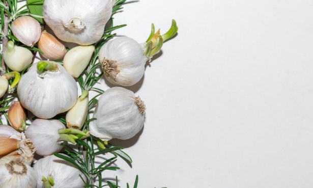 Как да пречистим кръвоносните съдове с чесън - изображение