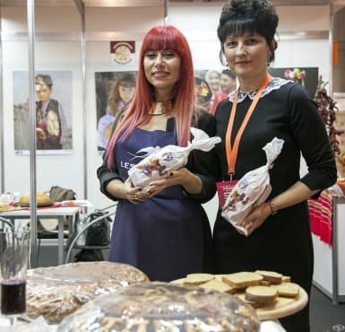 Хлябът, виното и любовта – това са основните неща в живота - новите тенденции са закваски и влагане на зърна и семена в хляба: Стаменка Дамянова, изпълнителен директор на „Хлебопроизводство и сладкарство” ЕООД – Троян - изображение