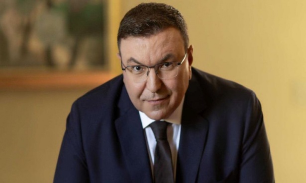 Костадин Ангелов: Здравеопазването трябва да работи за човека, а не за себе си - изображение