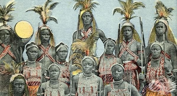 Запознайте се с най-безстрашните жени терминатори в историята - амазонките от Дахомей - изображение