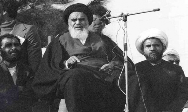 Иран на Хомейни – държавата, която финансира смяната на пола, но потъпква жените - изображение