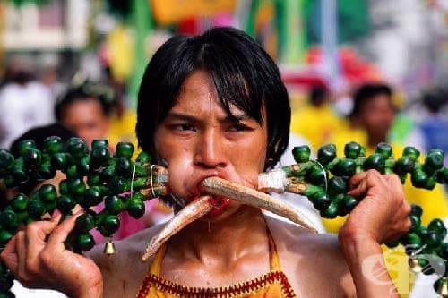 Phuket Festival в Тайланд - средновековни самоизтезания като многовековна традиция, продължаваща до днес - изображение