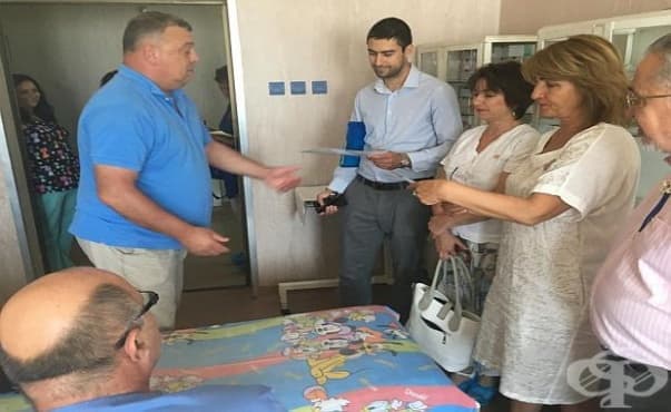Варненската МБАЛ Св. Анна получи дарение ехограф - изображение