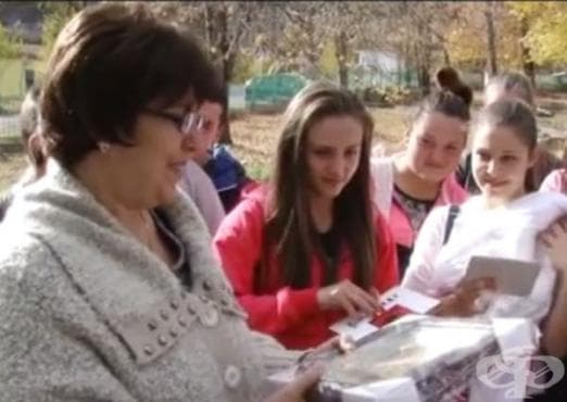 Асеновградски ученици водят битка да спасят любимата си учителка, болна от левкемия - изображение