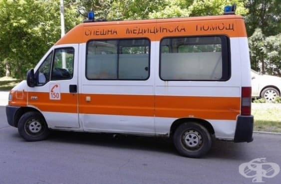 Линейка остави на пътя мъж с тежка гангрена на крака - изображение