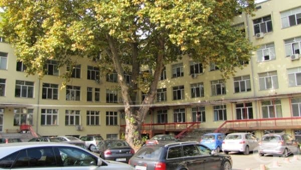 В МБАЛ - Пазарджик спасиха родилка, изпаднала за минути в кома, и бебето й - изображение
