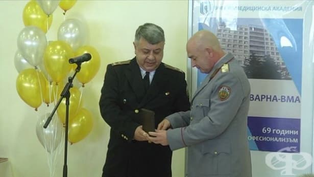 Наградиха специалисти от МБАЛ – Варна по повод 69 години от създаването й - изображение