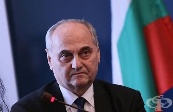 Парламентът одобри оставката на управителя на НЗОК Глинка Комитов - изображение