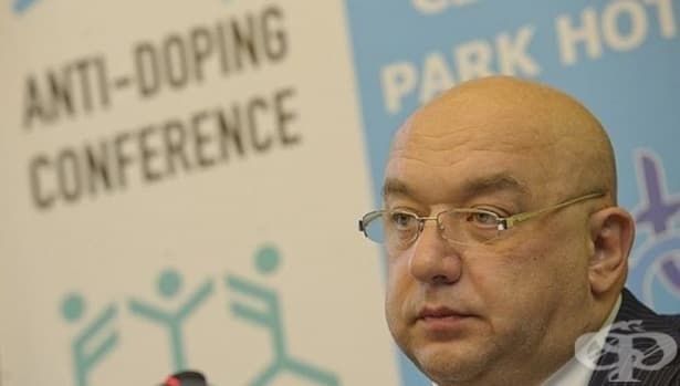 Спортният министър подари инвалидни колички на баскетболисти с увреждания - изображение